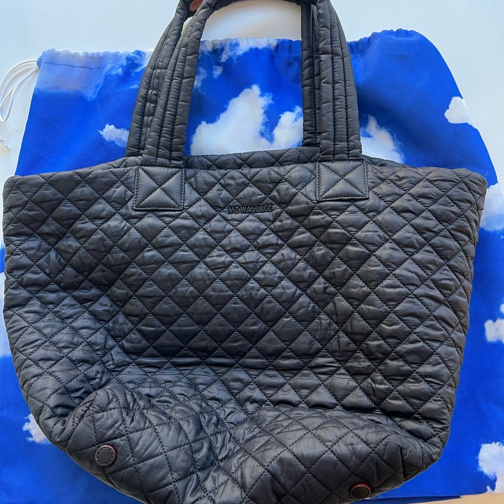 Ms Wallace Medium Tote.